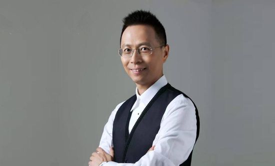 无论选择什么样的档期上映，片方都应该保持最真挚的状态面对观众，不负观众的支持与喜爱。